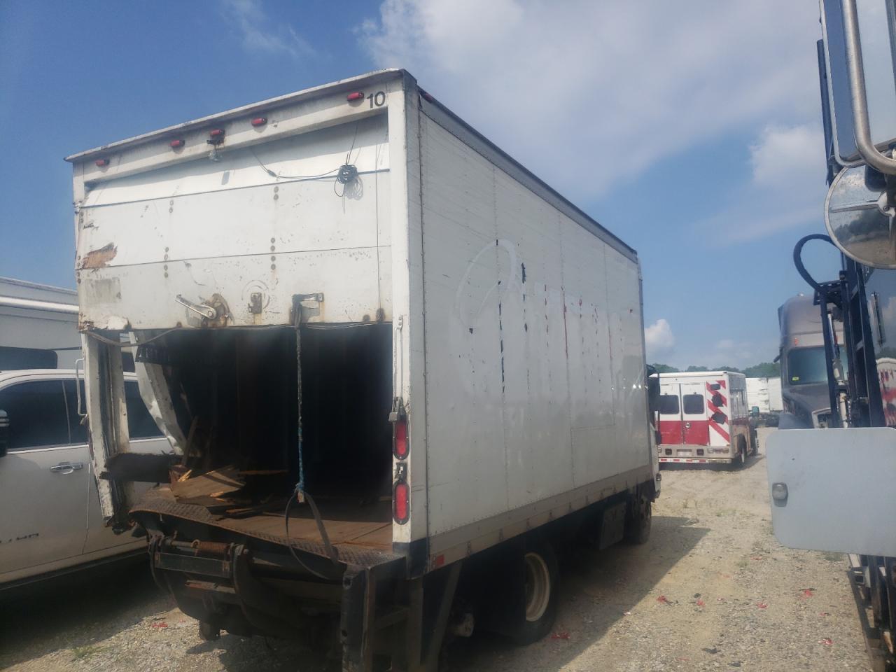 2015 Isuzu NPR HD