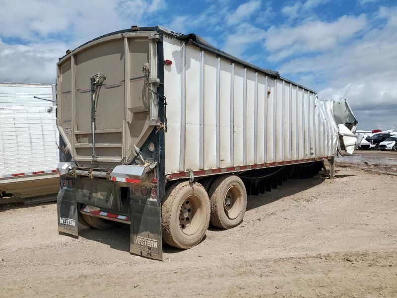2023 Western Chip Trailer