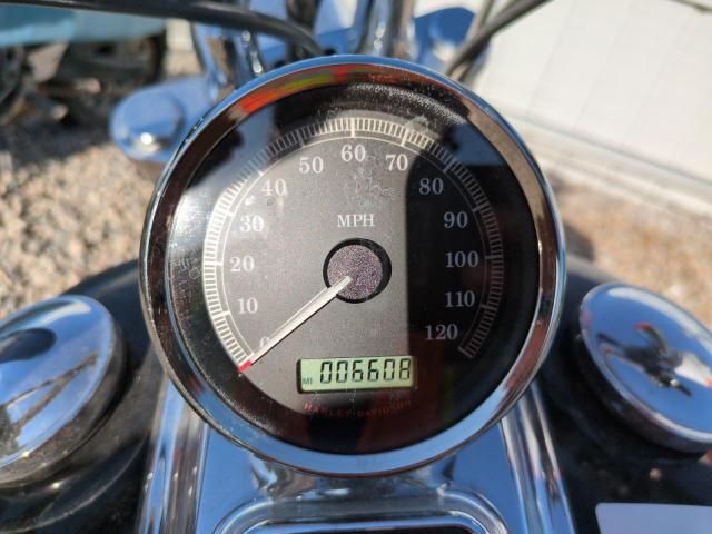 2010 Harley-Davidson Fxcwc