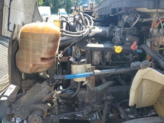 2015 International 4000 4300 LP