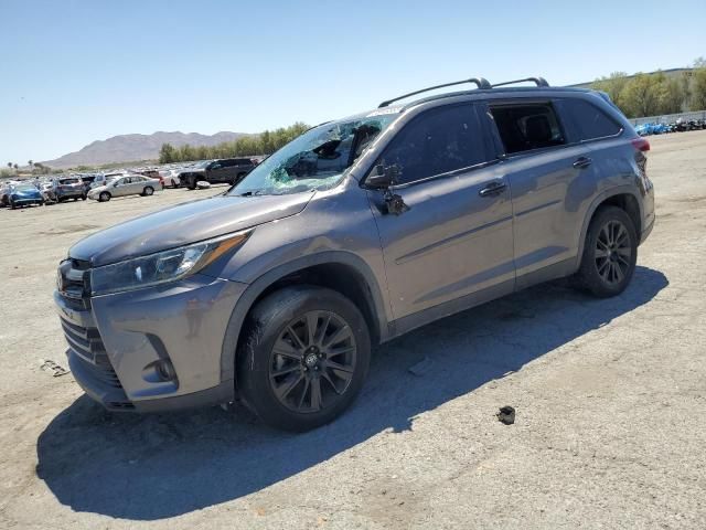 2019 Toyota Highlander SE
