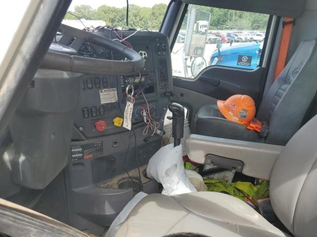 2015 Mack CXU613 Semi Truck