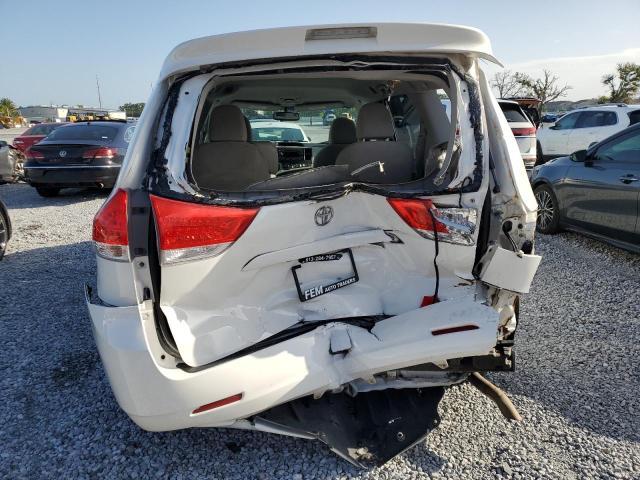 2013 Toyota 2013 Toyt Sienna le