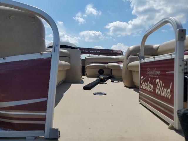 2013 Sun Tracker Boat Boat Pontoon Boat
