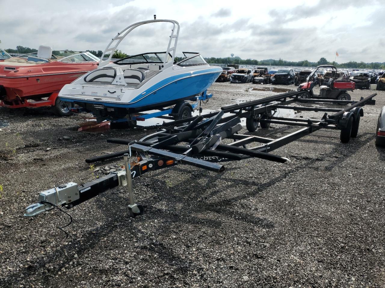 2008 Yacht Club 2008 HLT Boat Trailer