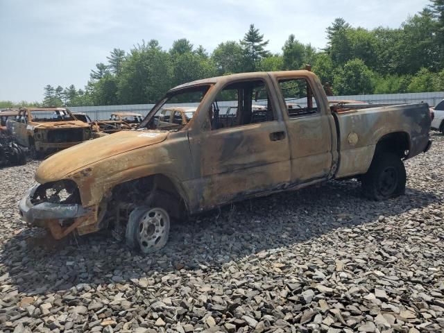2004 GMC Sierra K2500 Heavy Duty