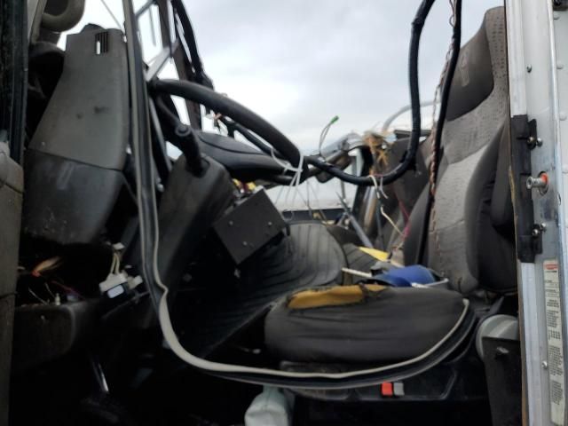 2015 Kenworth T800 Crane Truck