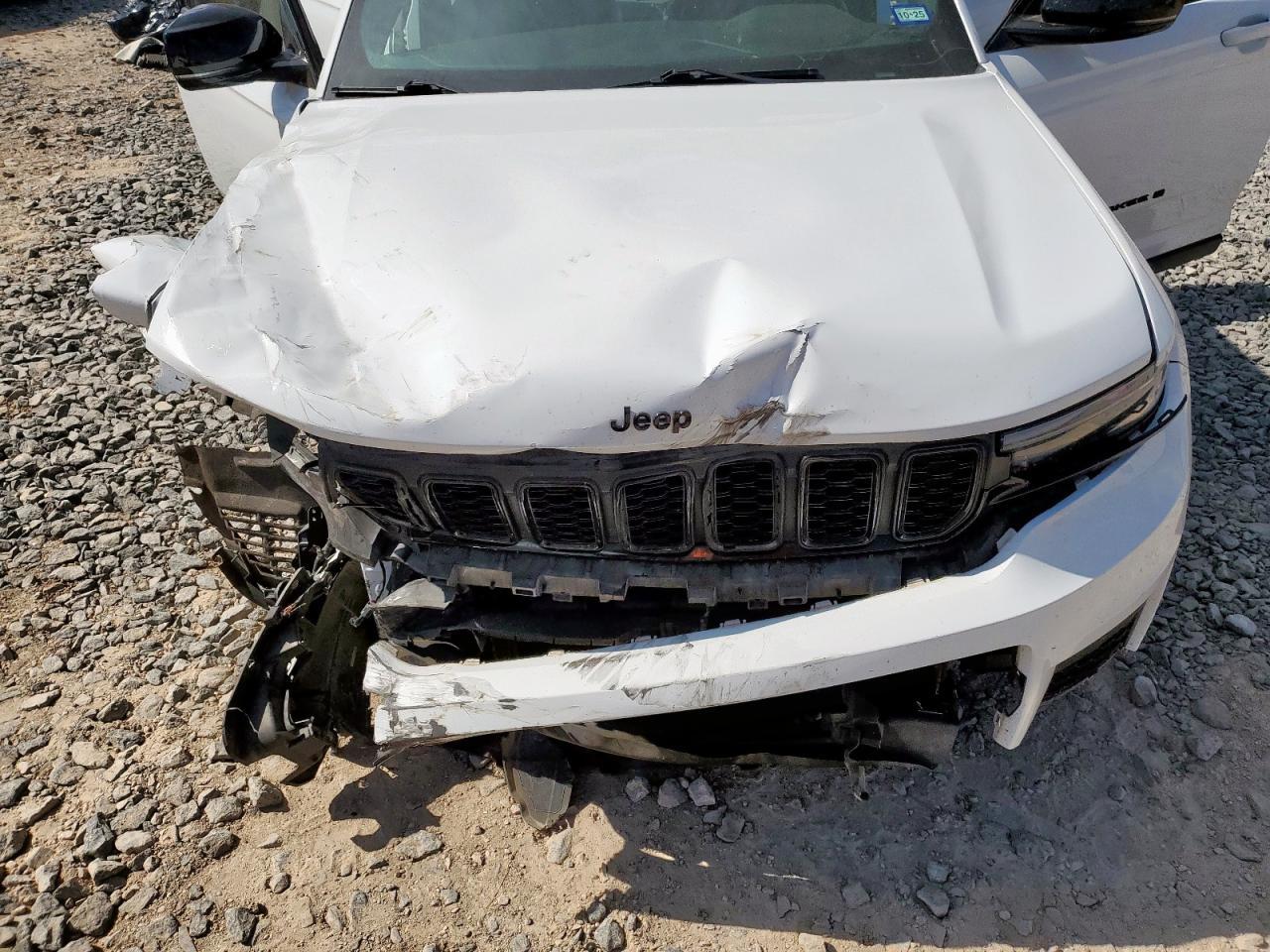 2022 Jeep Grand Cherokee l Laredo