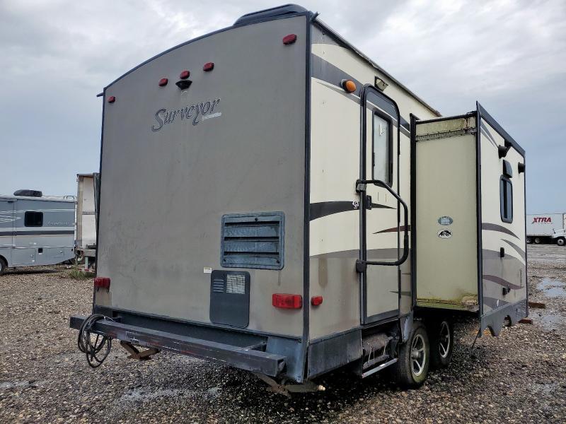 2016 Wildwood Surveryor