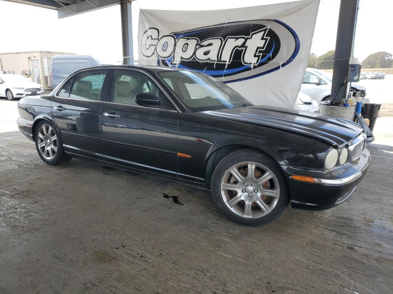 2004 Jaguar XJ8