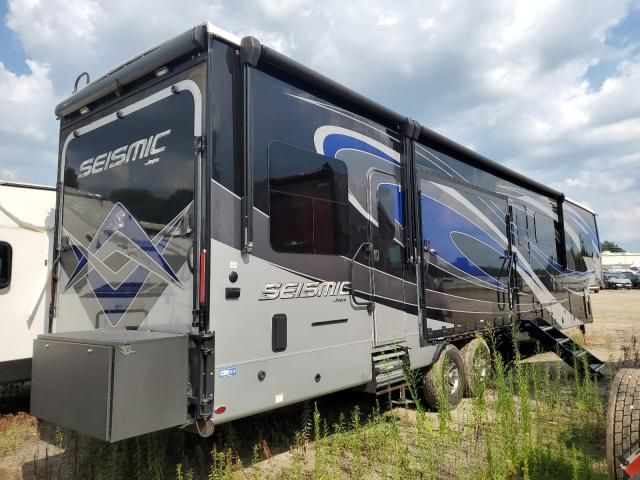 2021 Jayco Seismic
