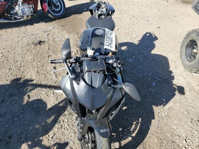 2025 Yamaha YZFR7