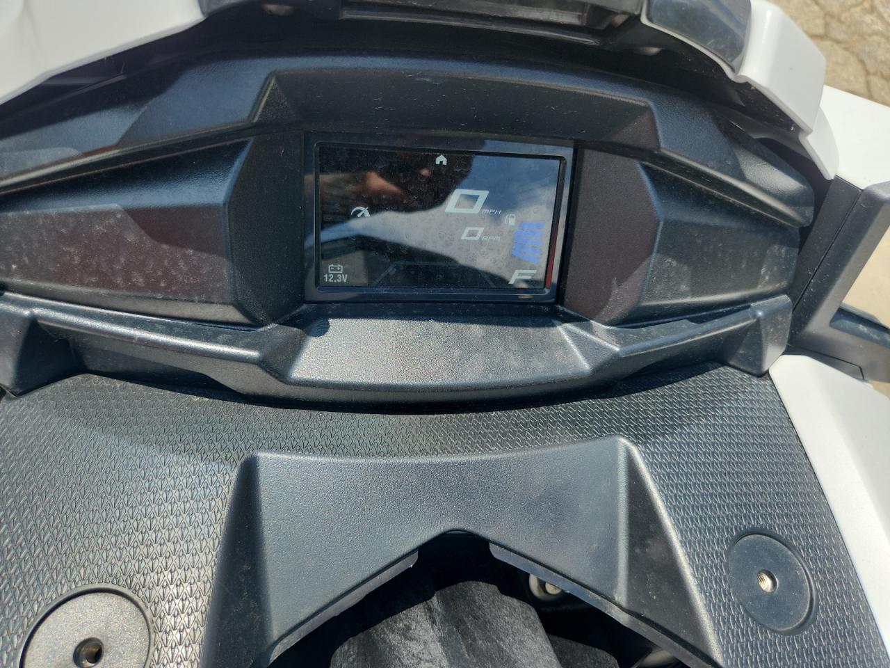 2024 Yamaha VX