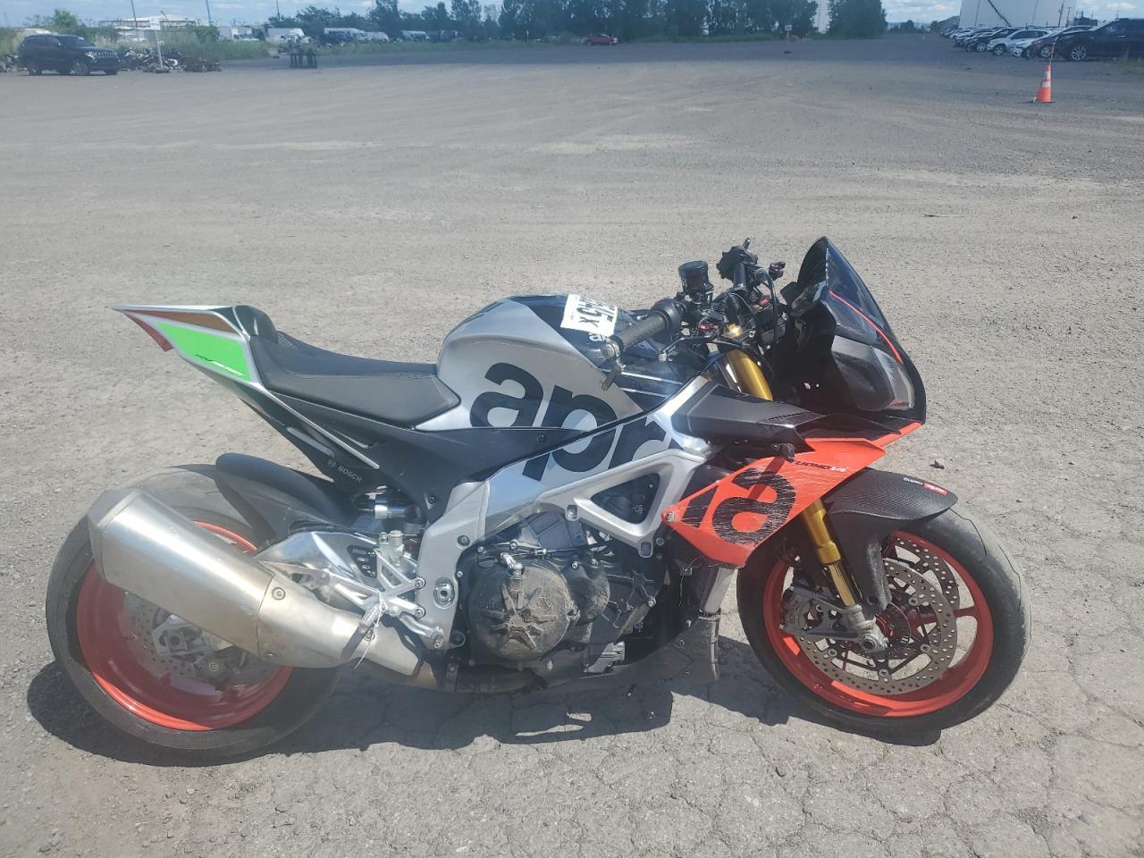 2019 Aprilia Tuono V4
