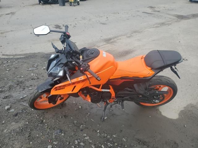 2024 KTM 390 Duke