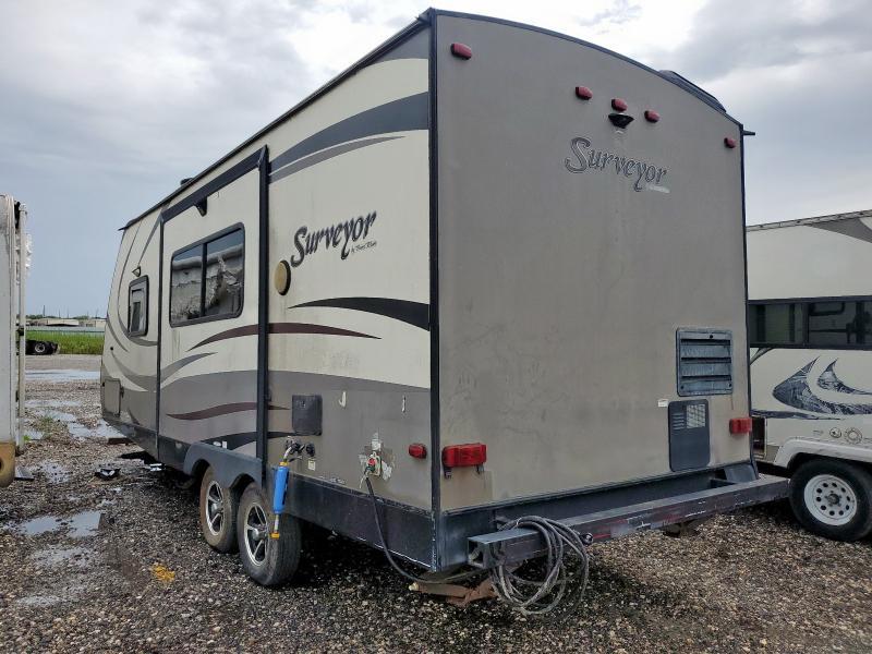 2016 Wildwood Surveryor