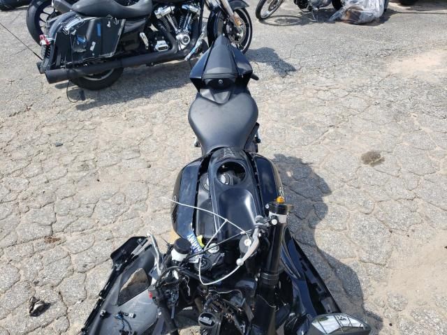 2025 Yamaha YZFR7