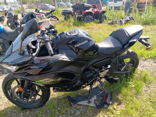 2025 Kawasaki EX650 R