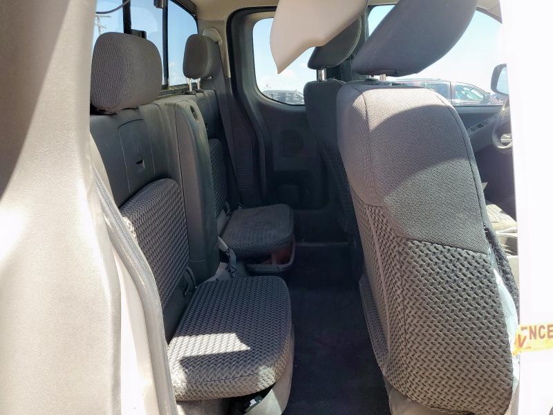 2017 Nissan Frontier sv