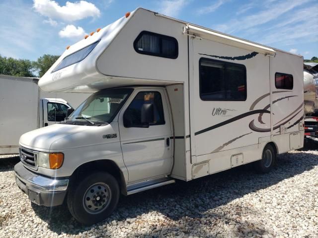 2004 Ford Econoline E450 Super Duty Cutaway Van