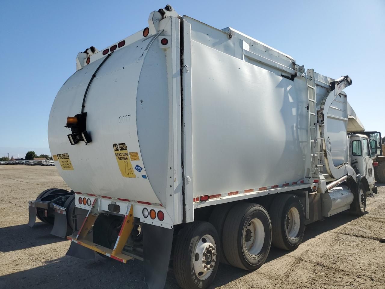 2015 Autocar Llc 2015 Autocar Xpeditor Refuse Truck
