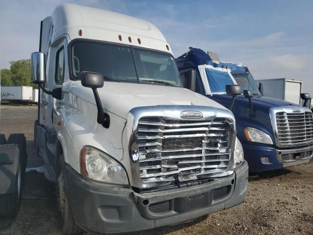 2019 Freightliner Cascadia 125 Semi Truck