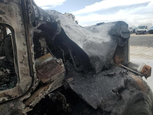 2009 Peterbilt 365 Crane Truck