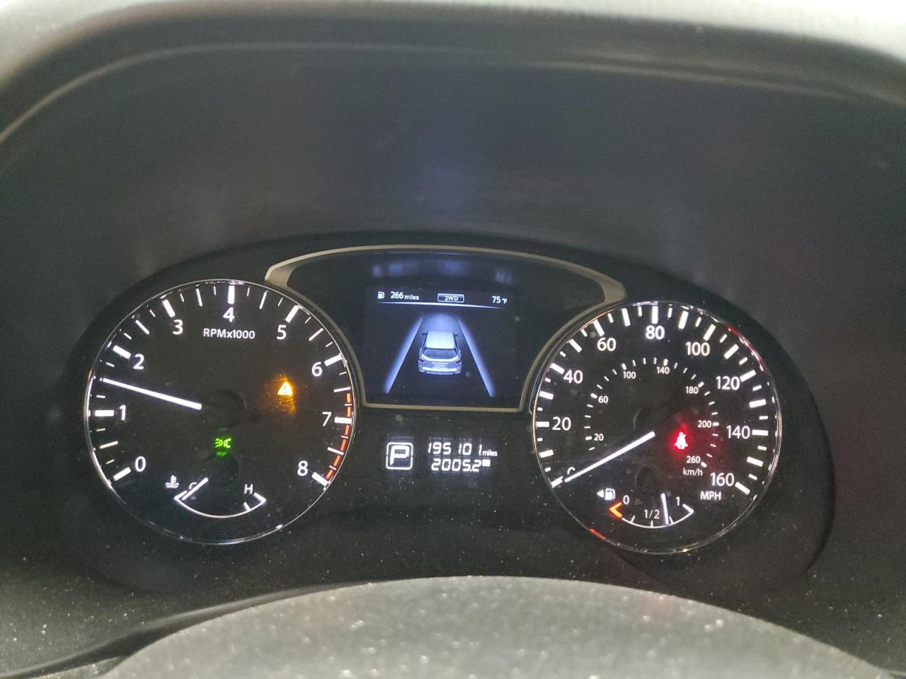 2014 Nissan Pathfinder s