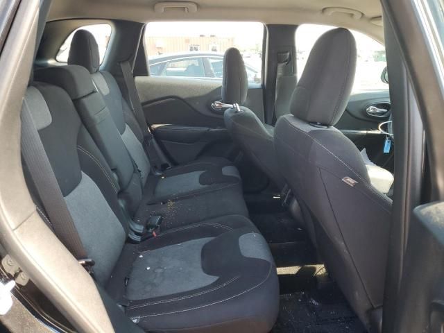 2016 Jeep Cherokee Sport