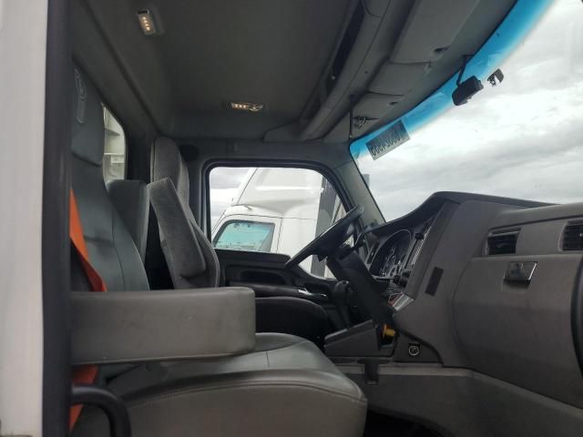 2014 Kenworth T680 Semi Truck
