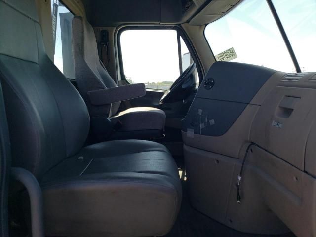 2015 Freightliner Cascadia 125 Semi Truck