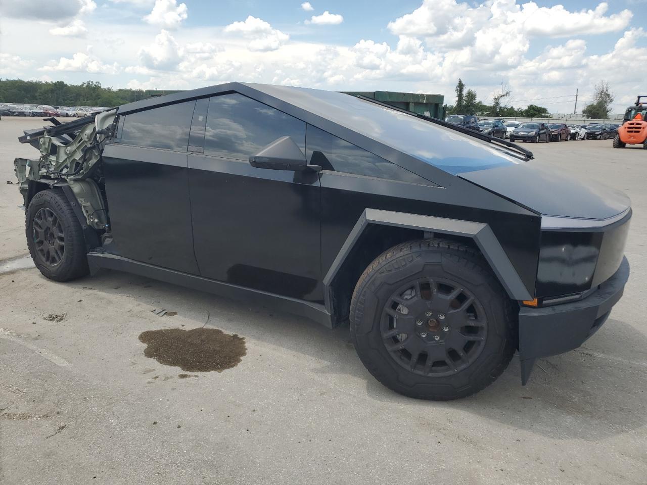 2024 Tesla Cybertruck