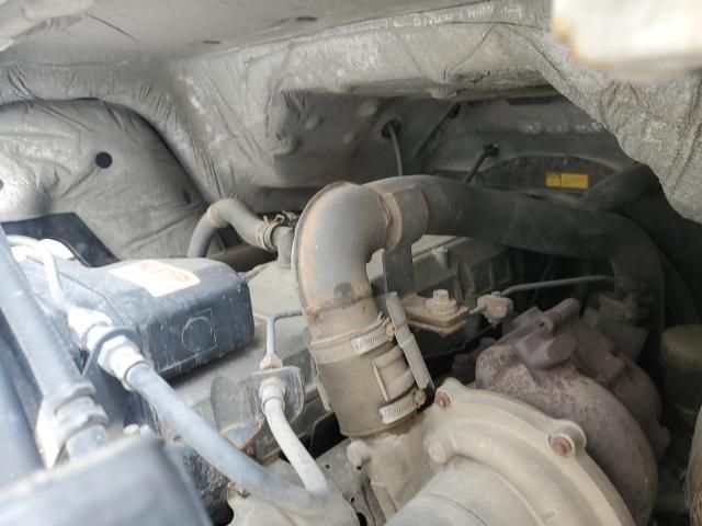 2004 Isuzu FRR