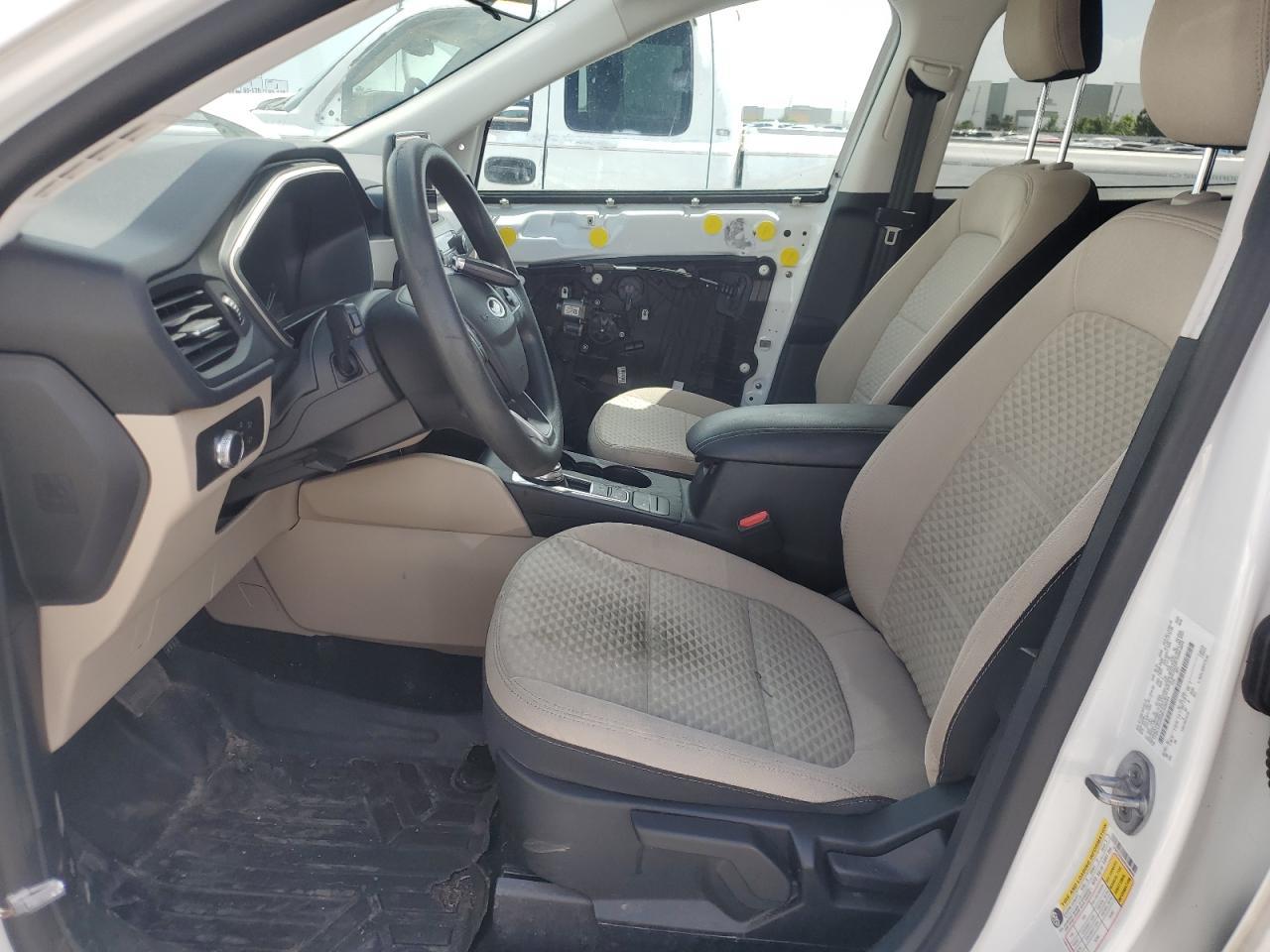 2021 Ford Escape se