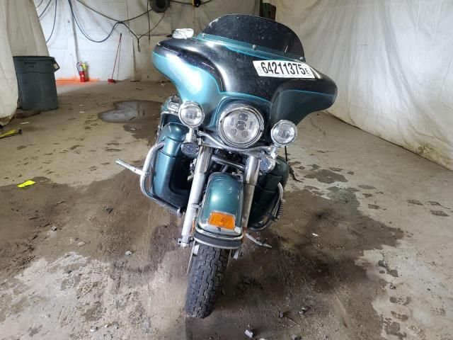 2002 Harley-Davidson Flhtcui