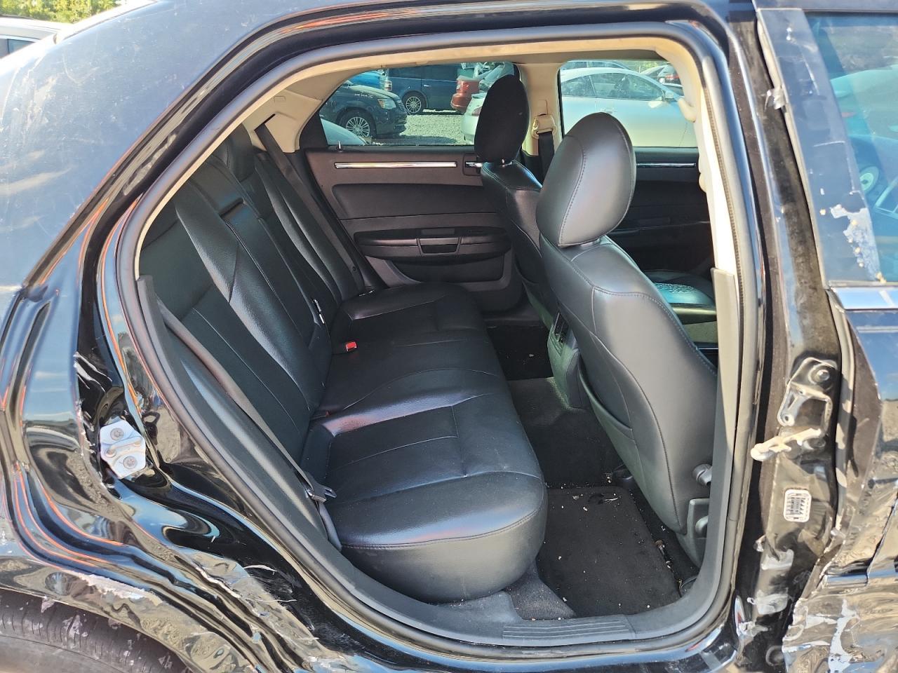 2010 Chrysler 300 Touring