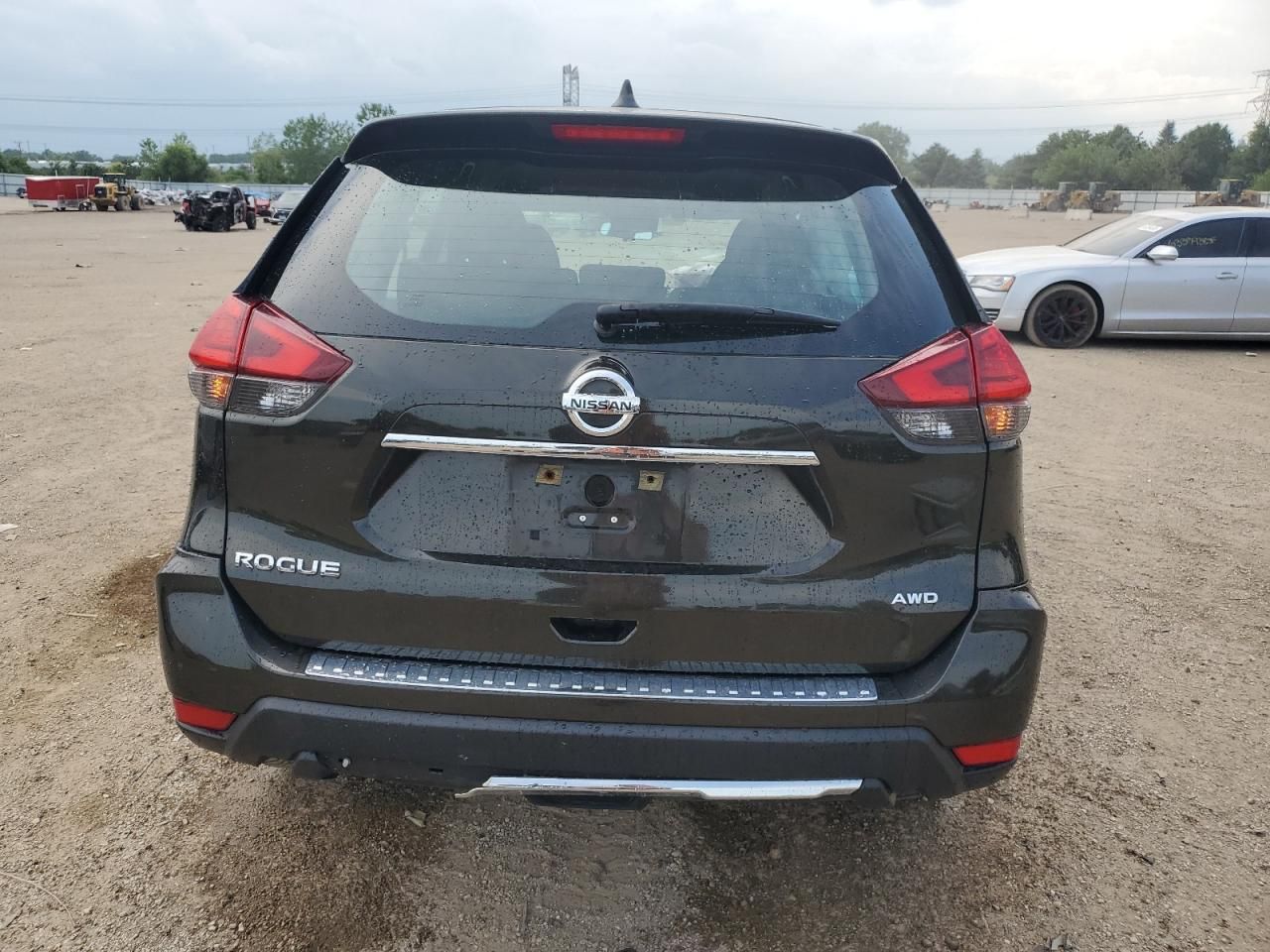 2017 Nissan Rogue sv