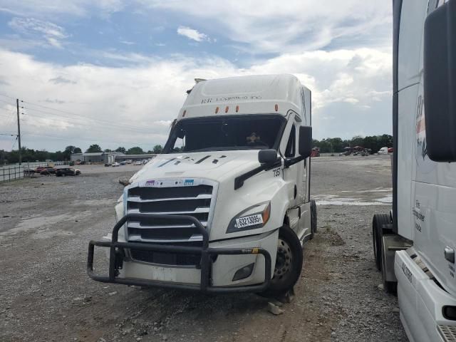 2021 Freightliner Cascadia 126