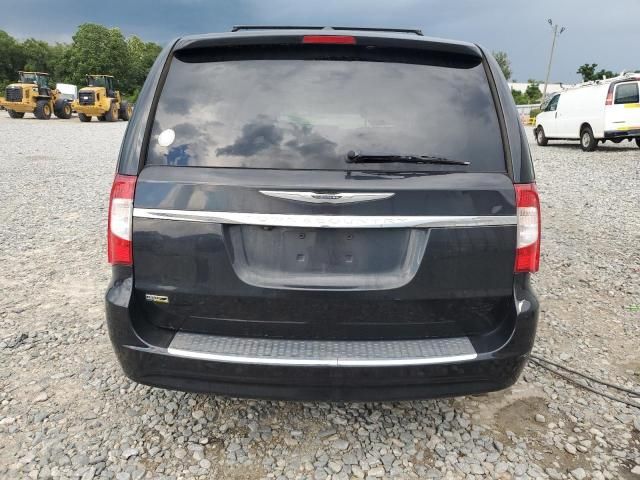 2013 Chrysler Town & Country Touring