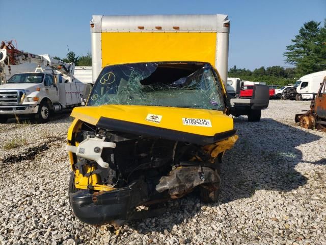 2012 GMC Savana Cutaway G3500