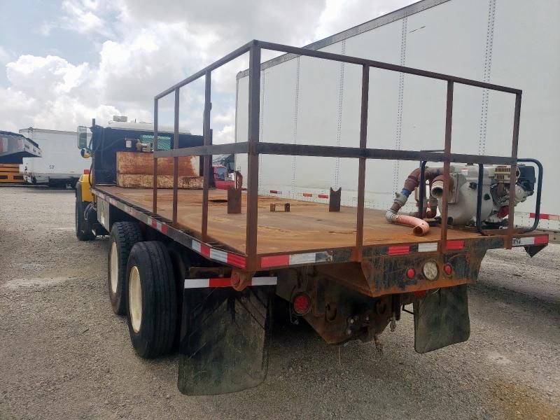 1997 Mack RD690S Flatbed Truck