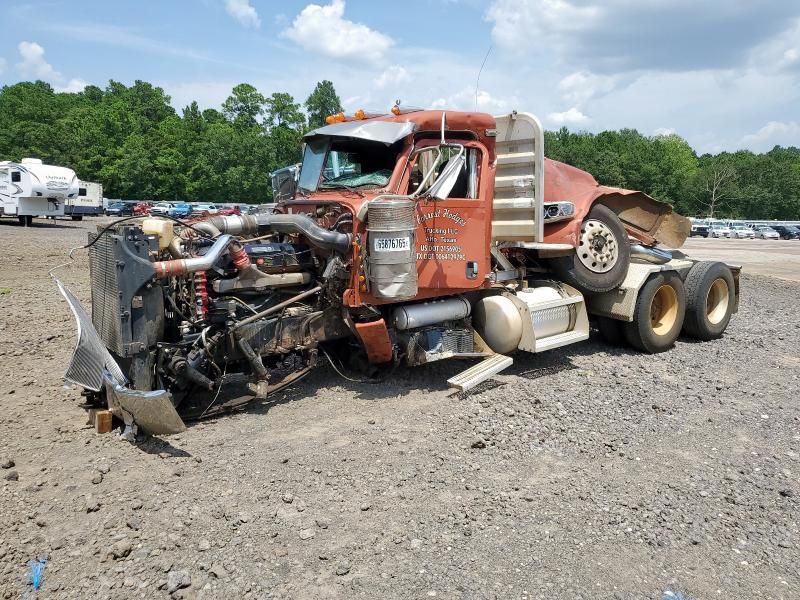 2014 Peterbilt 389 Semi Truck