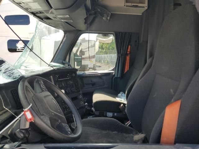 2023 Freightliner Cascadia 126 Semi Truck