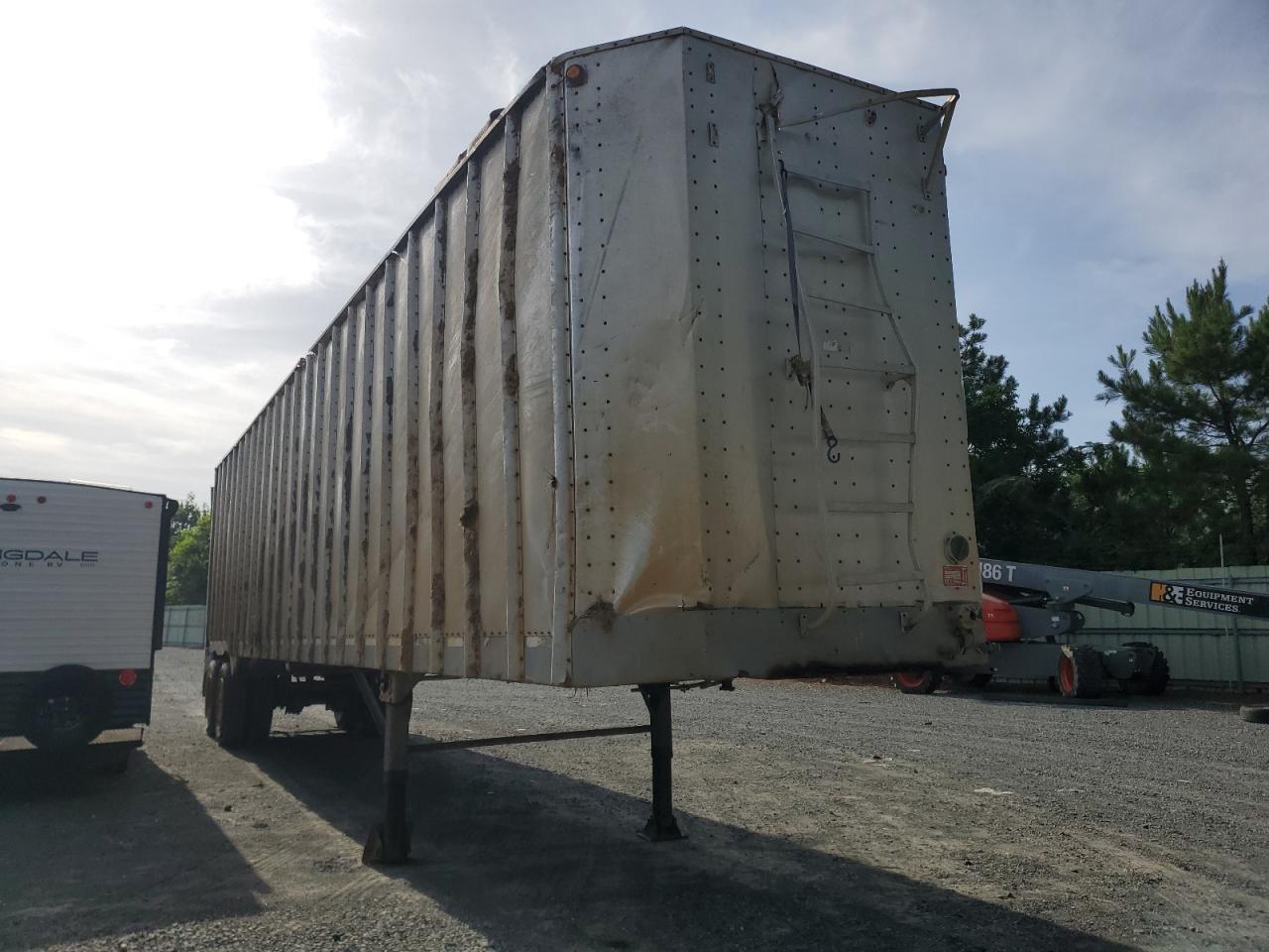 2004 Innovlrmfg 2003 Innovative SDS-42 Chip Trailer