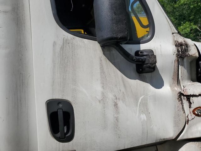 2015 Freightliner Cascadia 125