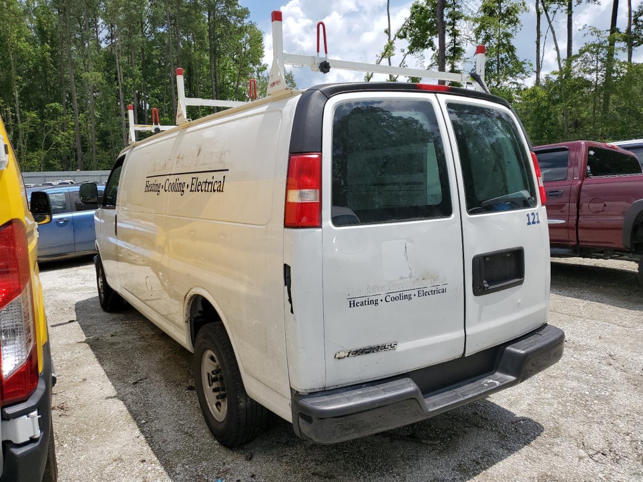 2020 Chevrolet Express G2500