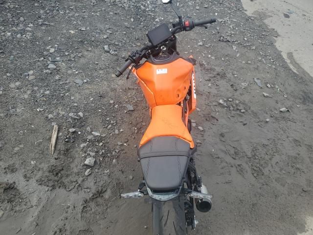 2024 KTM 390 Duke