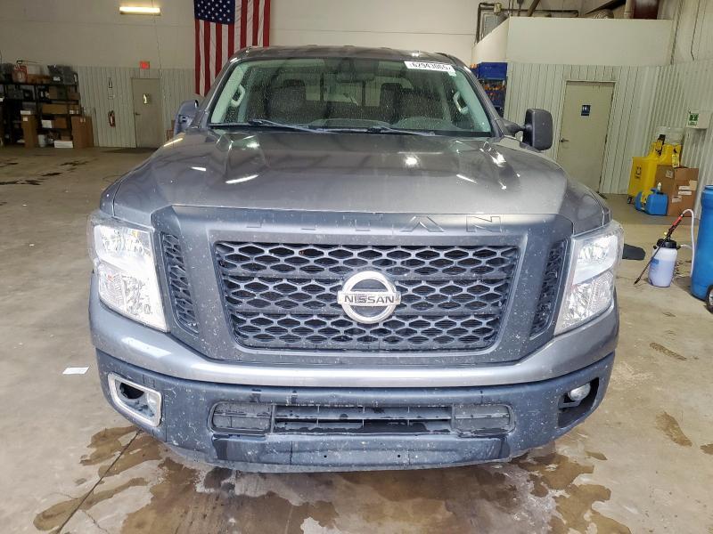 2017 Nissan Titan xd s