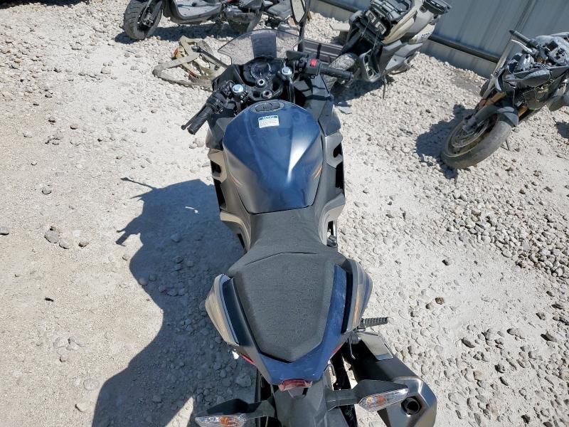 2023 Kawasaki EX400