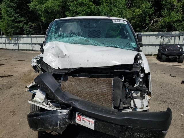 2024 Chevrolet Express G2500